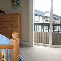 Summit 1015 sq ft Apartment